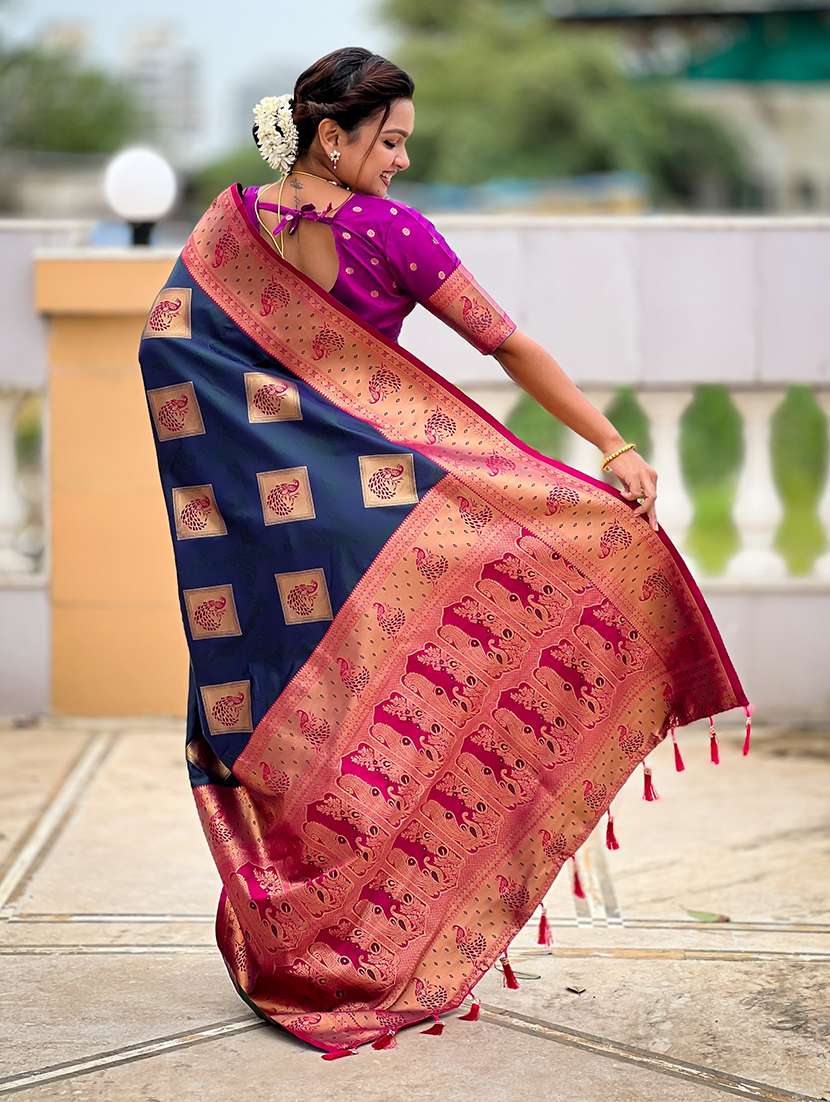 women self design banarasi saree with blouse - 22298784 -  Standard Image - 2