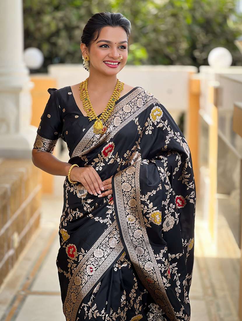 women self design banarasi saree with blouse - 22298790 -  Standard Image - 2