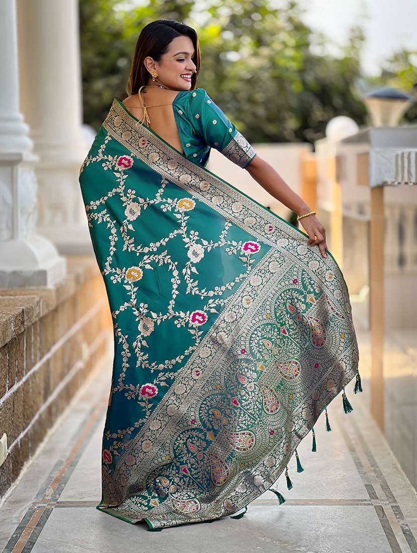 women self design banarasi saree with blouse - 22298798 -  Standard Image - 2