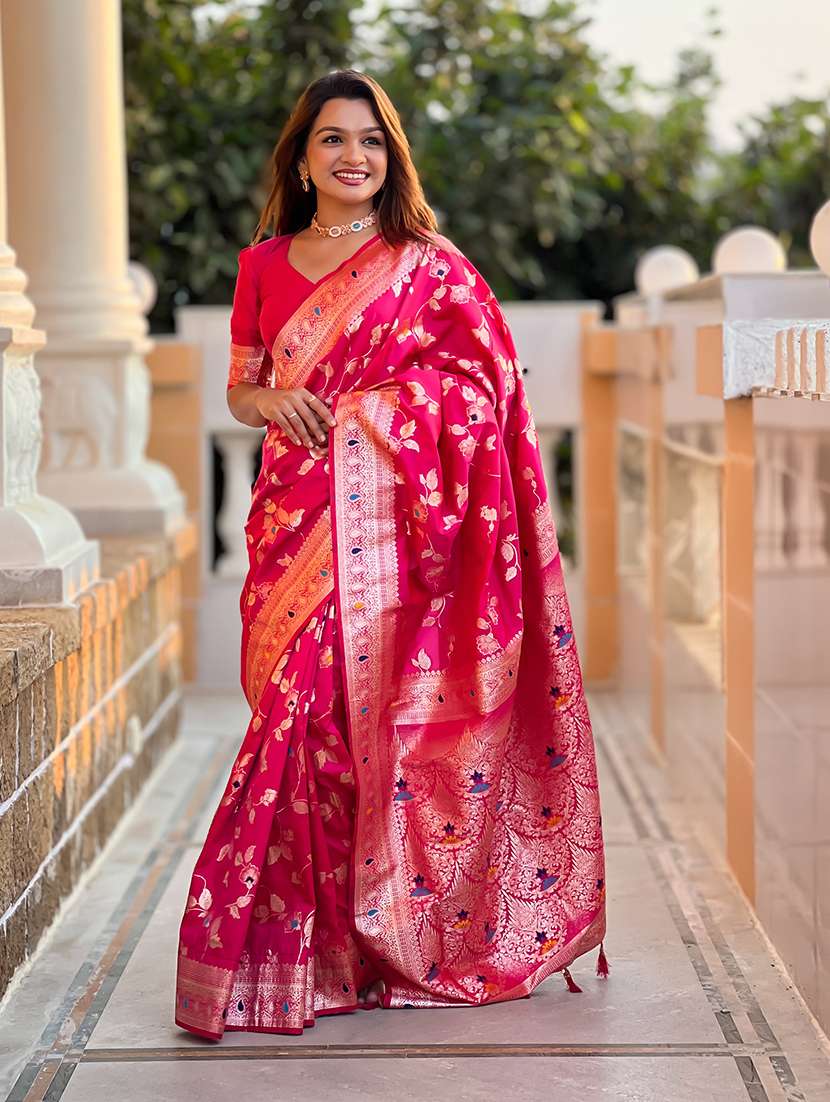 women self design banarasi saree with blouse