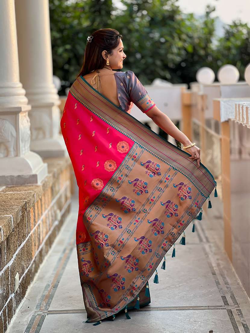 women self design paithani saree with blouse - 22298911 -  Standard Image - 2