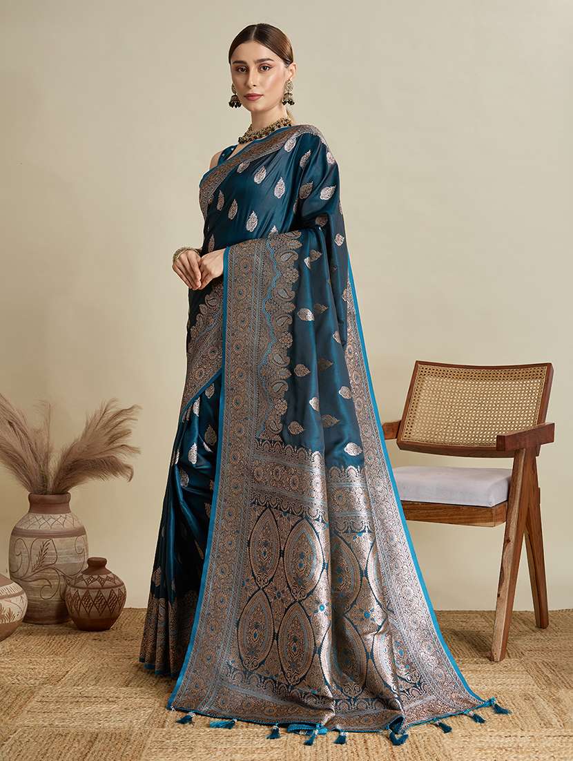 women self design banarasi saree with blouse - 22298978 -  Standard Image - 2