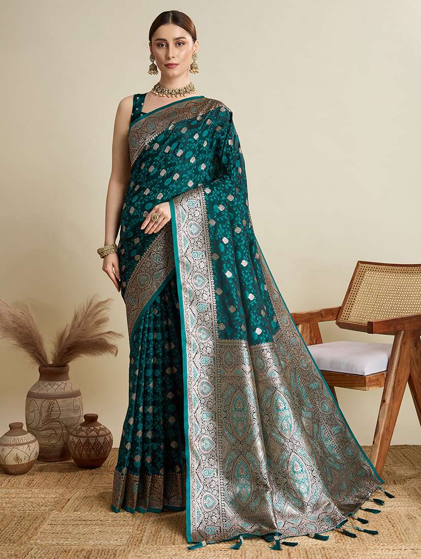 women self design banarasi saree with blouse