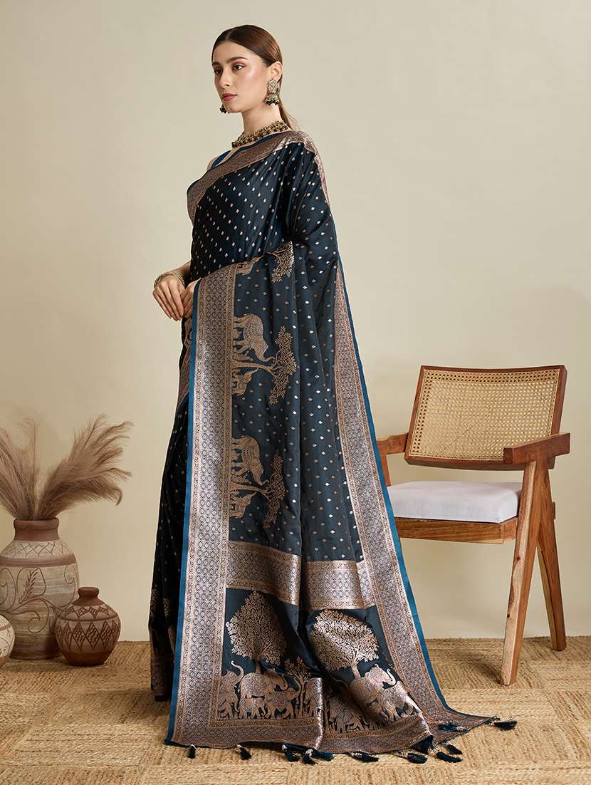 women self design banarasi saree with blouse - 22298990 -  Standard Image - 2