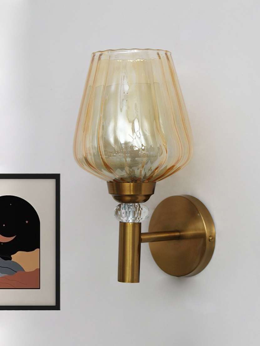 petal-shaped amber gold glass wall light - 22299125 -  Standard Image - 2