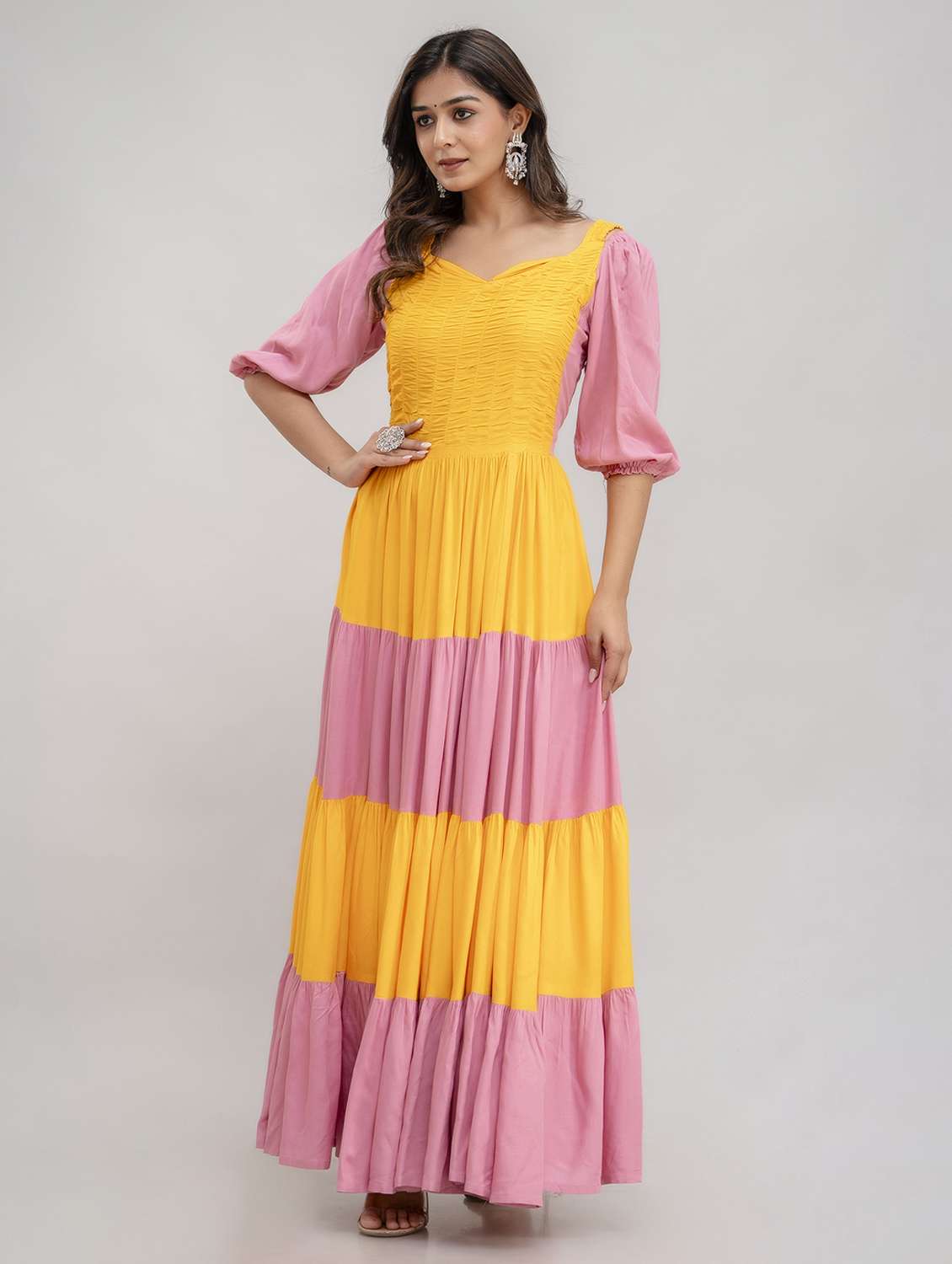 women color block puff sleeve tiered maxi dress - 22299145 -  Standard Image - 2