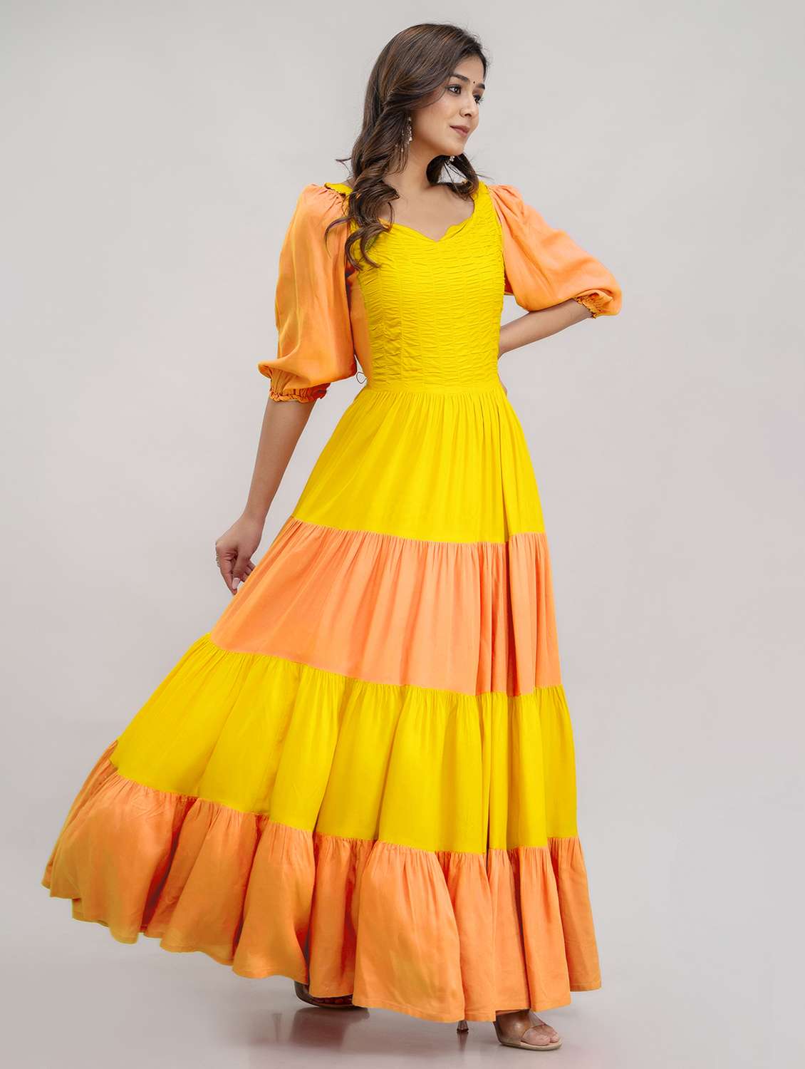 women color block puff sleeve tiered maxi dress - 22299146 -  Standard Image - 2