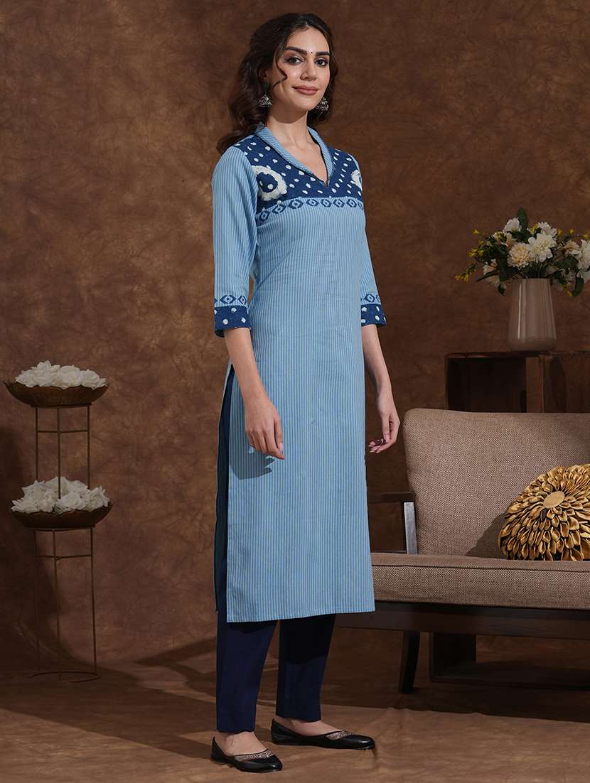 women striped three quarter sleeve straight kurta - 22300518 -  Standard Image - 2