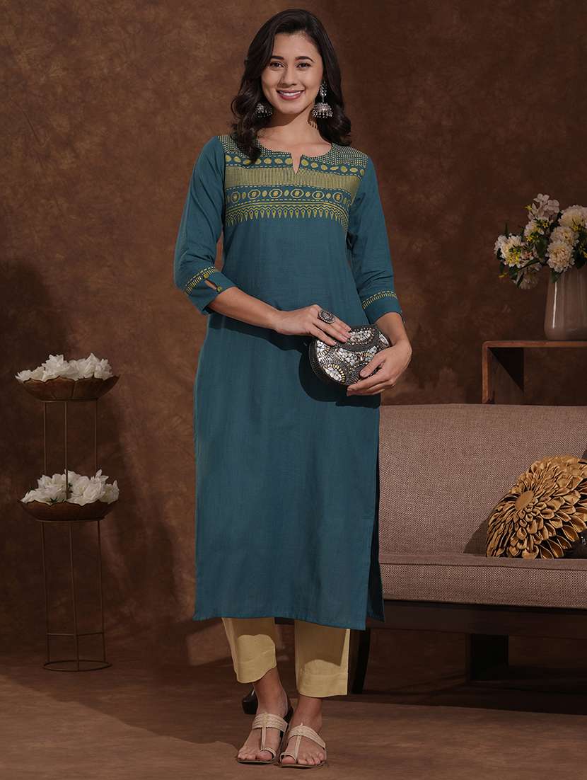 women self design three quarter sleeve straight kurta