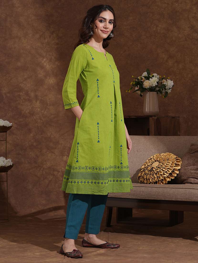women self design three quarter sleeve a-line kurta - 22300528 -  Standard Image - 2