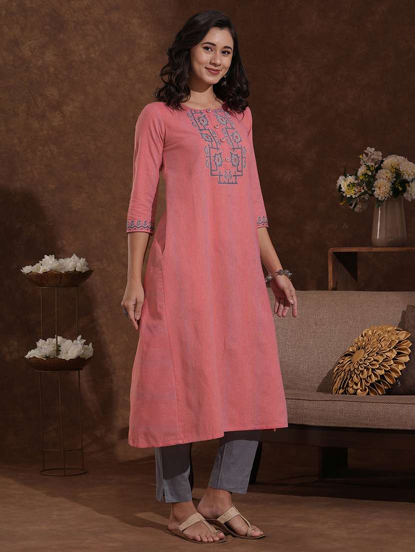 women self design three quarter sleeve a-line kurta - 22300530 -  Standard Image - 2