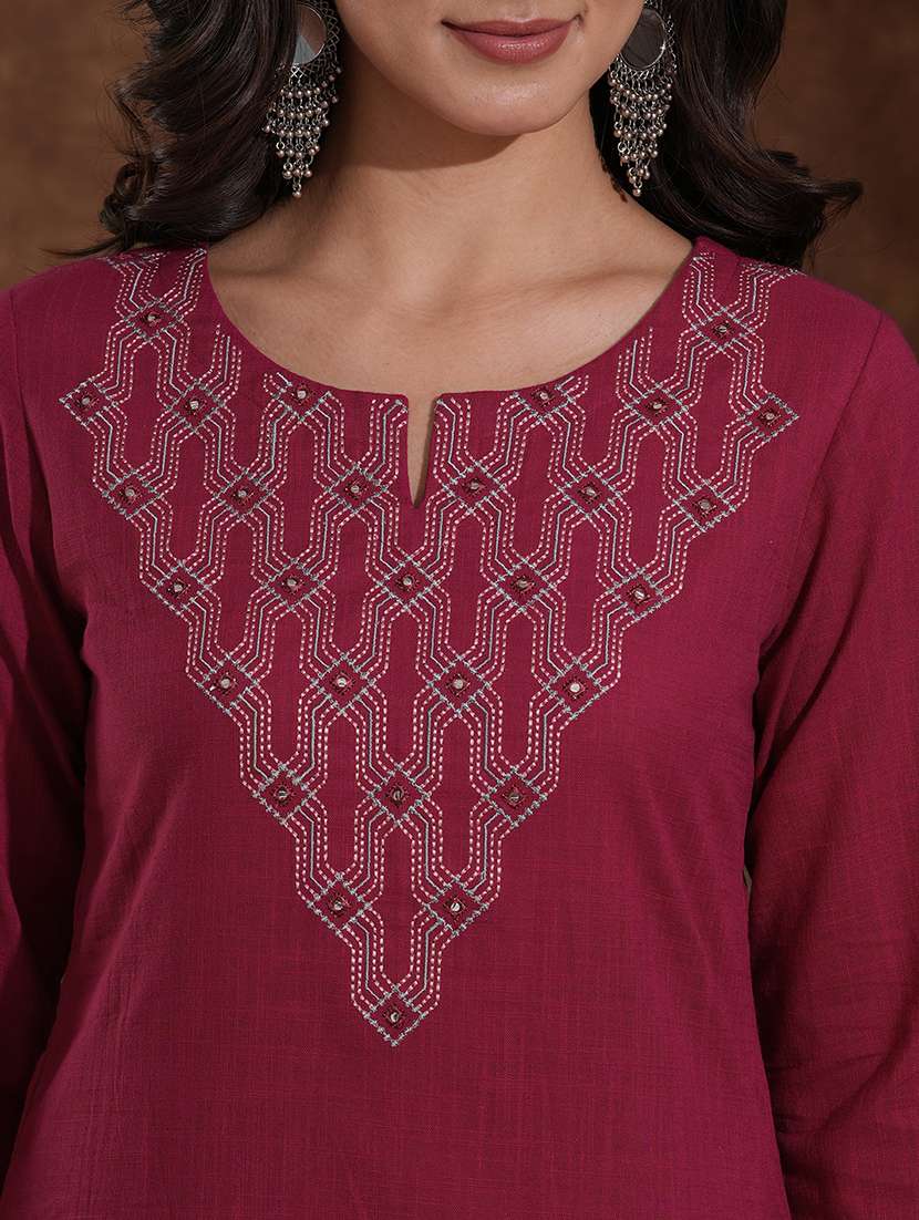 women solid with work three quarter sleeve straight kurta - 22300537 -  Standard Image - 7