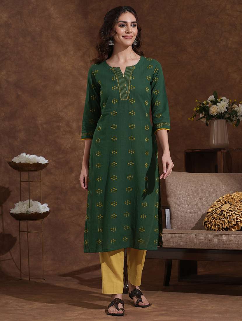 women self design three quarter sleeve straight kurta