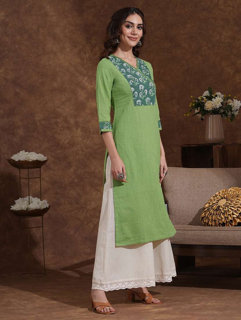 women floral three quarter sleeve straight kurta - 22300553 -  Standard Image - 2