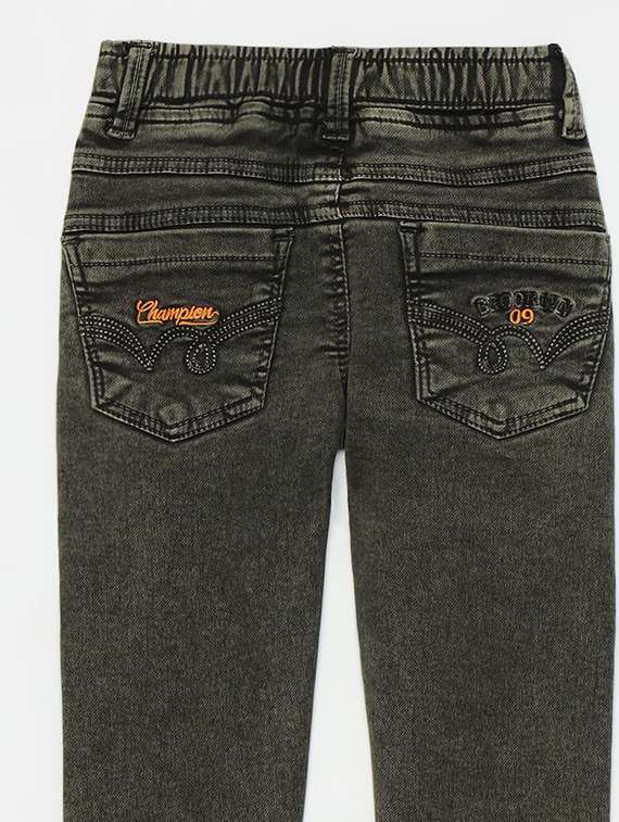 boys solid mid rise jogger - 22300651 -  Standard Image - 2