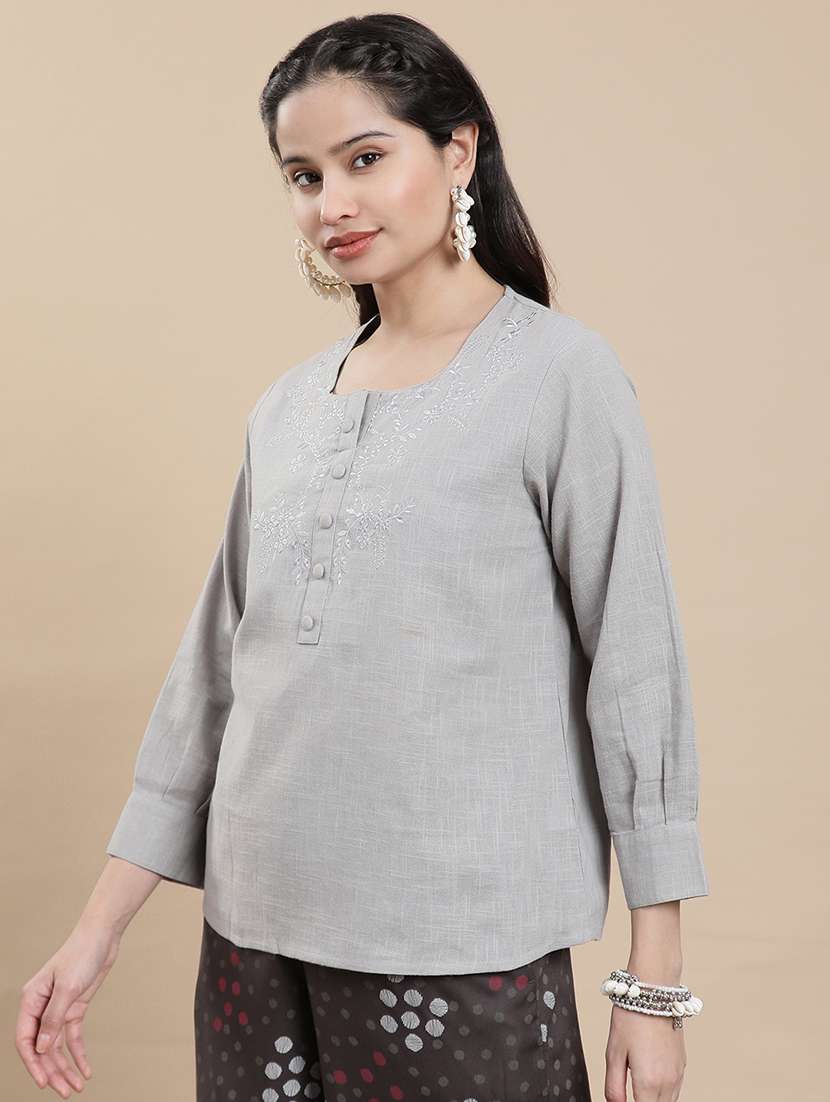 women embroidered long sleeve straight kurti - 22301823 -  Standard Image - 2
