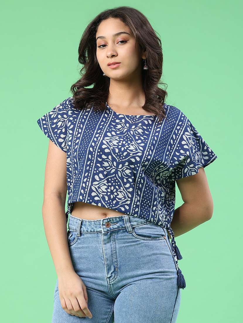 Women Printed Short Sleeves Crop Top - 22302380 -  Standard Image - 2
