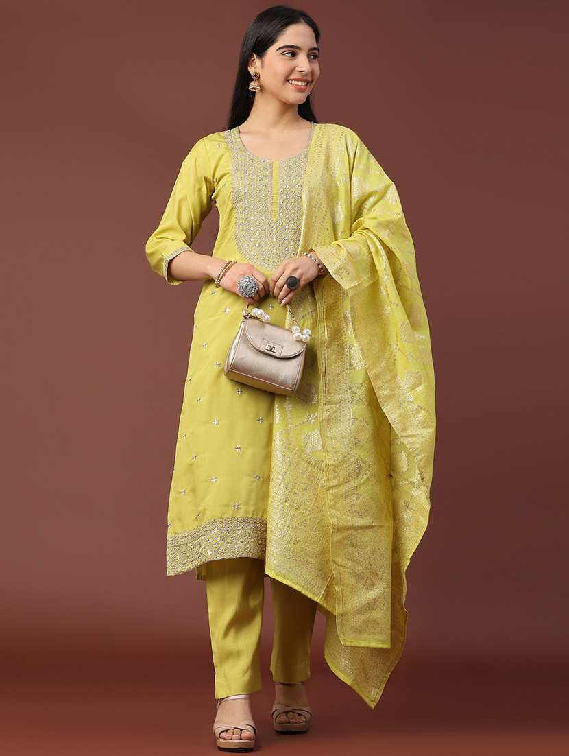 women solid with work three quarter sleeve kurta pant with dupatta set