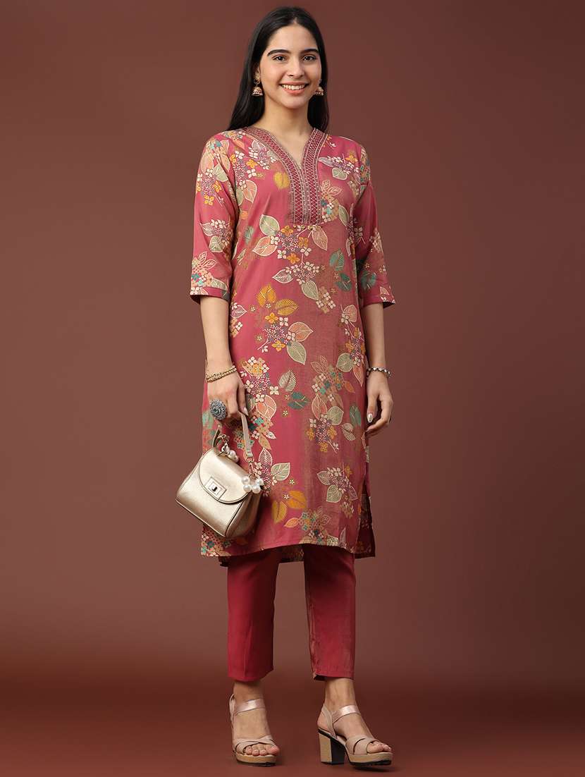 women floral three quarter sleeve kurta pant set