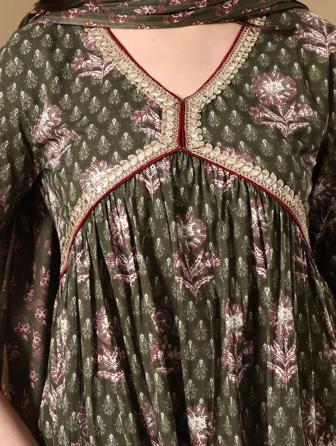 women floral printed three quarter sleeve kurta salwar with dupatta set - 22303173 -  Standard Image - 7