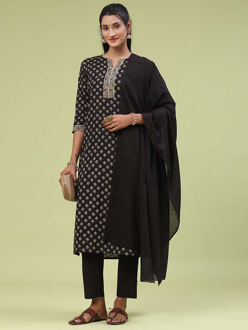 women printed three quarter sleeve kurta pant with dupatta set
