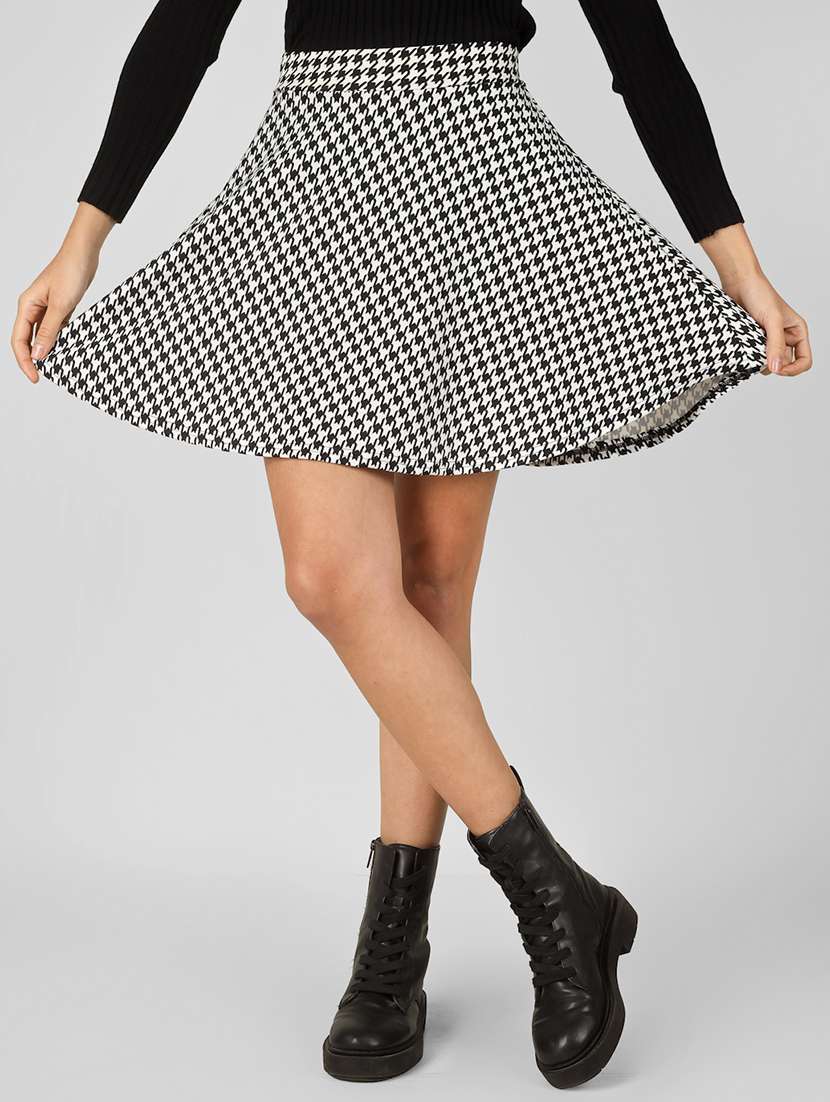 women printed high rise skirt with attached shorts