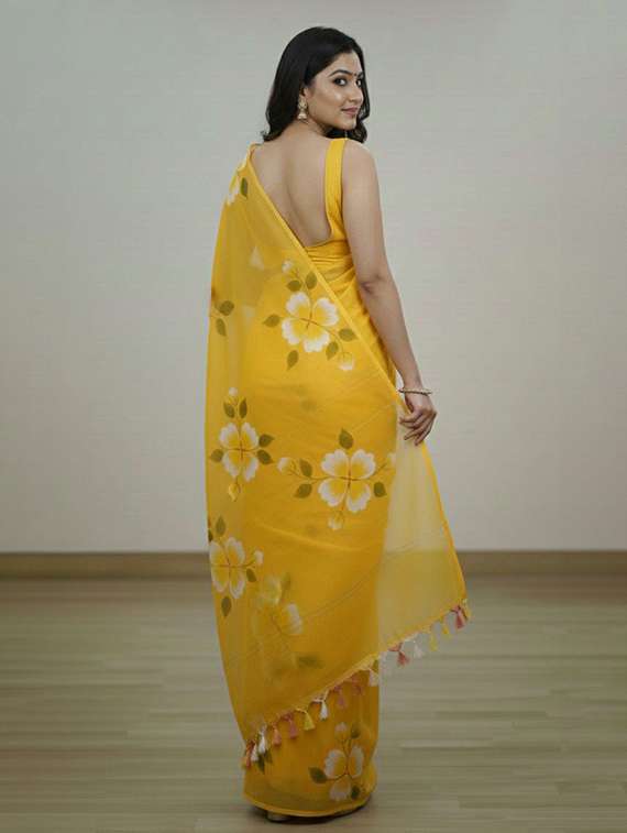 women printed casual wear saree with blouse - 22305930 -  Standard Image - 2