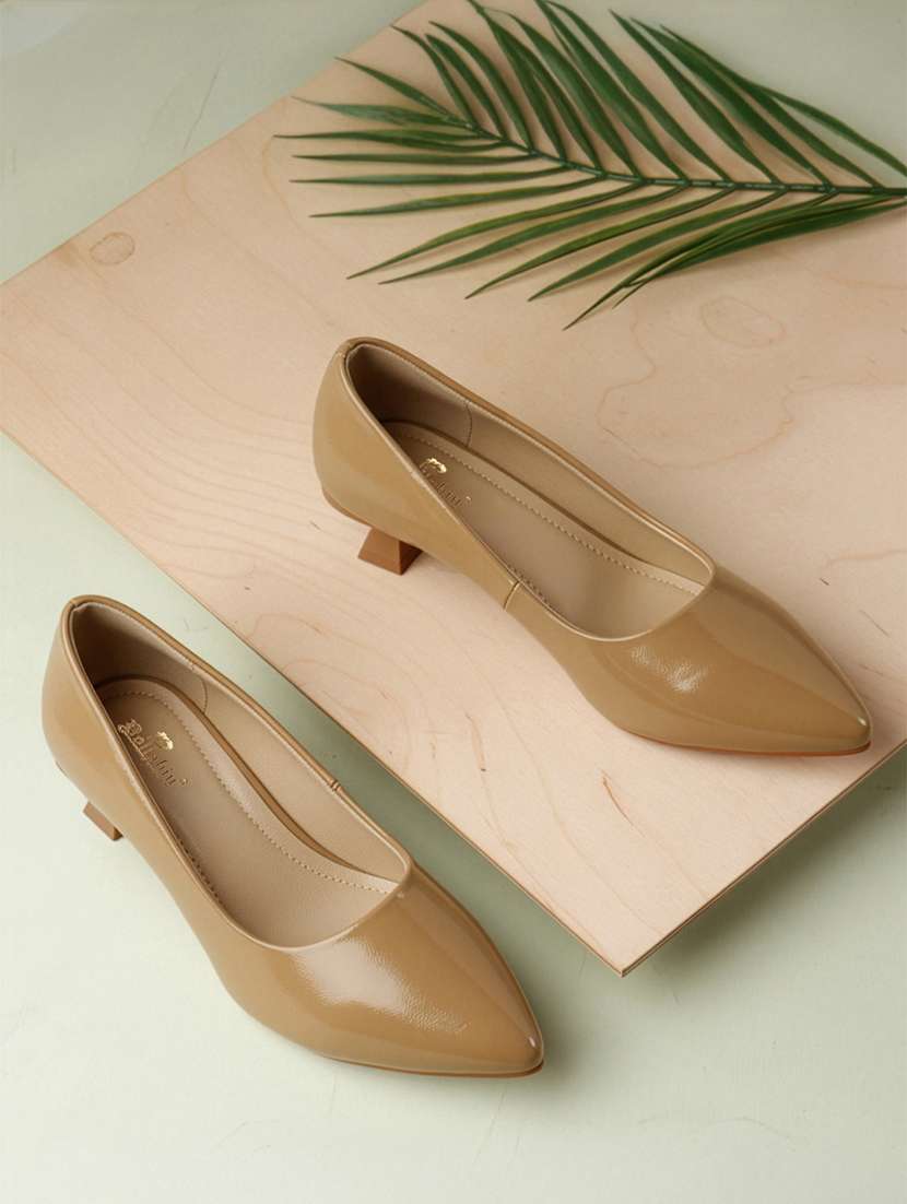 women solid slip on pump