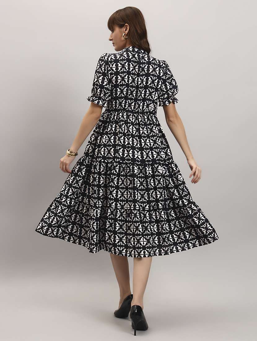 women printed short sleeve tiered dress - 22307821 -  Standard Image - 2