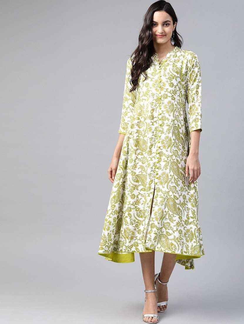 women printed three quarter sleeve front slit kurta