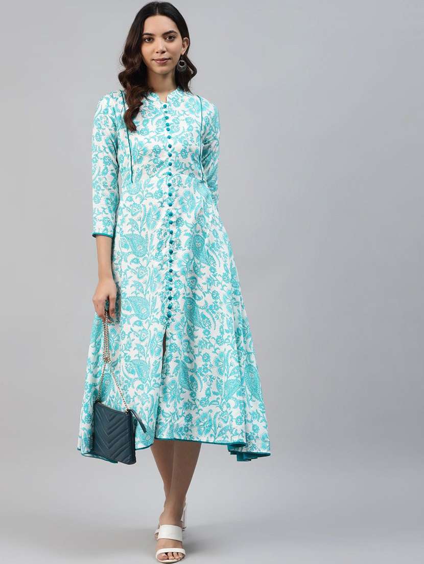 women printed three quarter sleeve front slit kurta