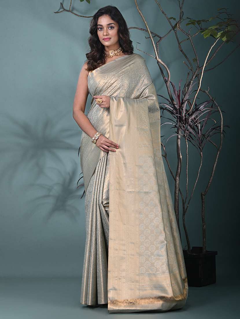 women self design banarasi saree with blouse