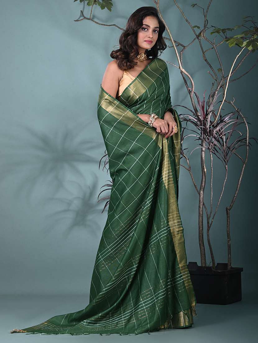 women checkered bordered saree with blouse - 22312835 -  Standard Image - 2