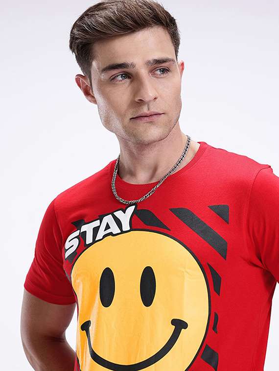 men front print short sleeve regular fit t-shirt - 22315847 -  Standard Image - 2