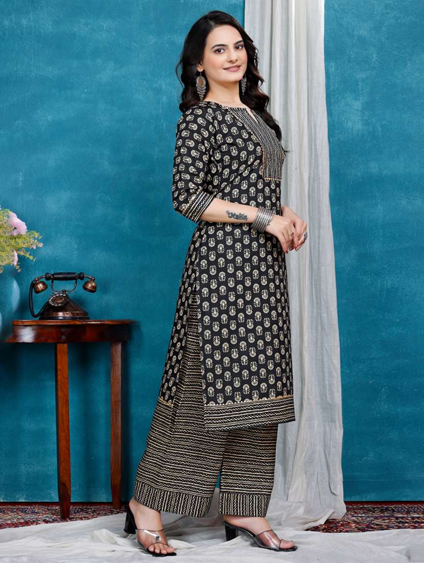 women printed three quarter sleeve kurta palazzo set - 22316764 -  Standard Image - 2