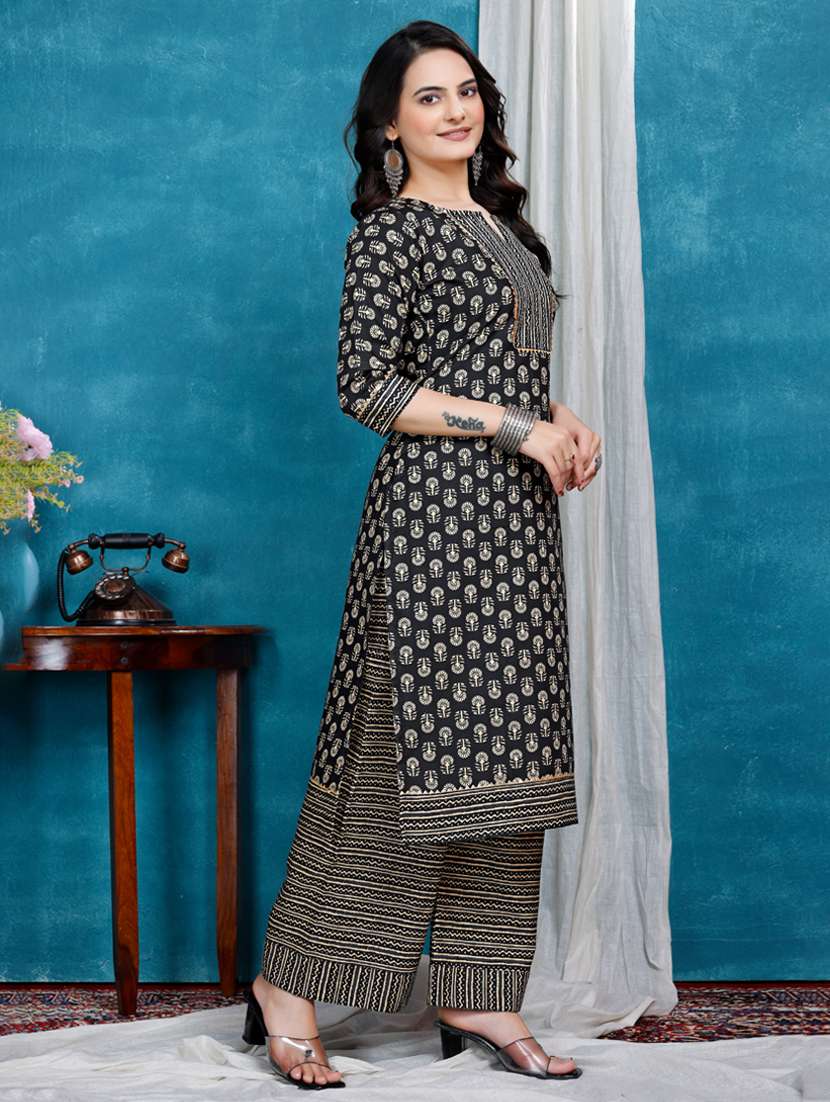 women printed kurta and palazzo set - 22316772 -  Standard Image - 2