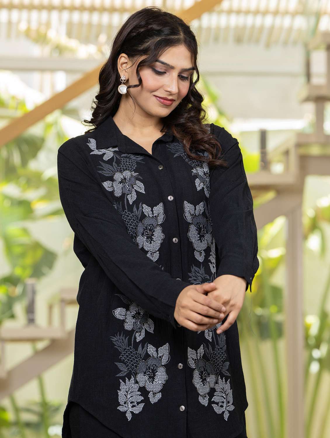 women black kurta pant set - 22316814 -  Standard Image - 2