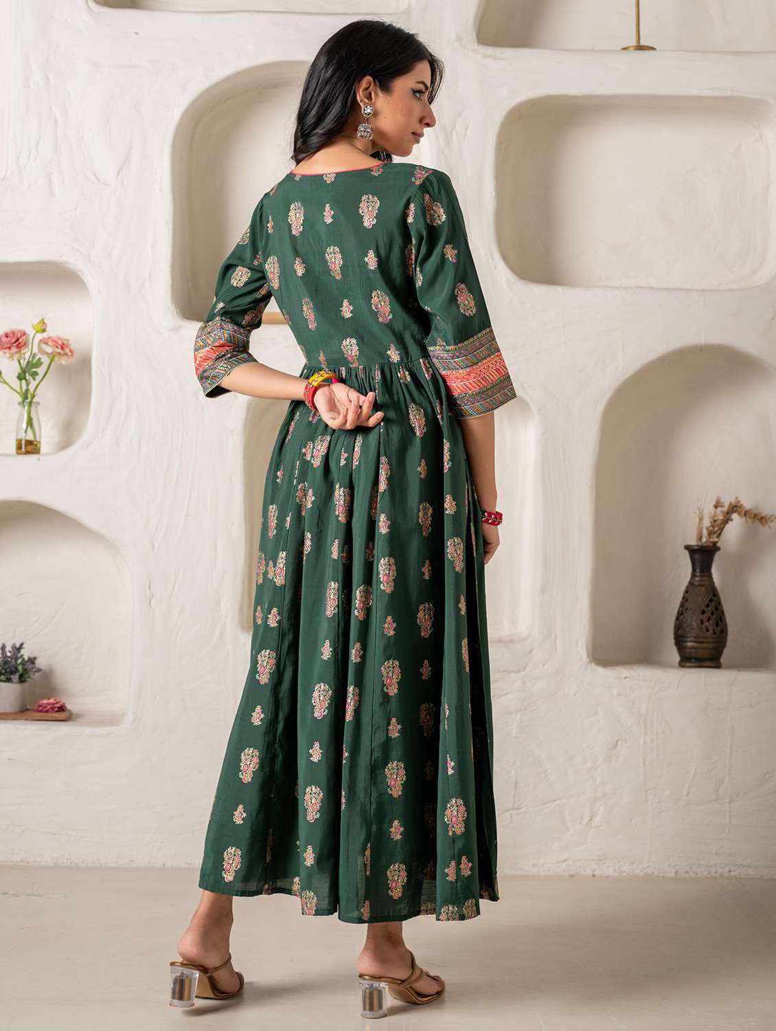 women green embroidered flared ethnic motif kurta - 22316850 -  Standard Image - 2