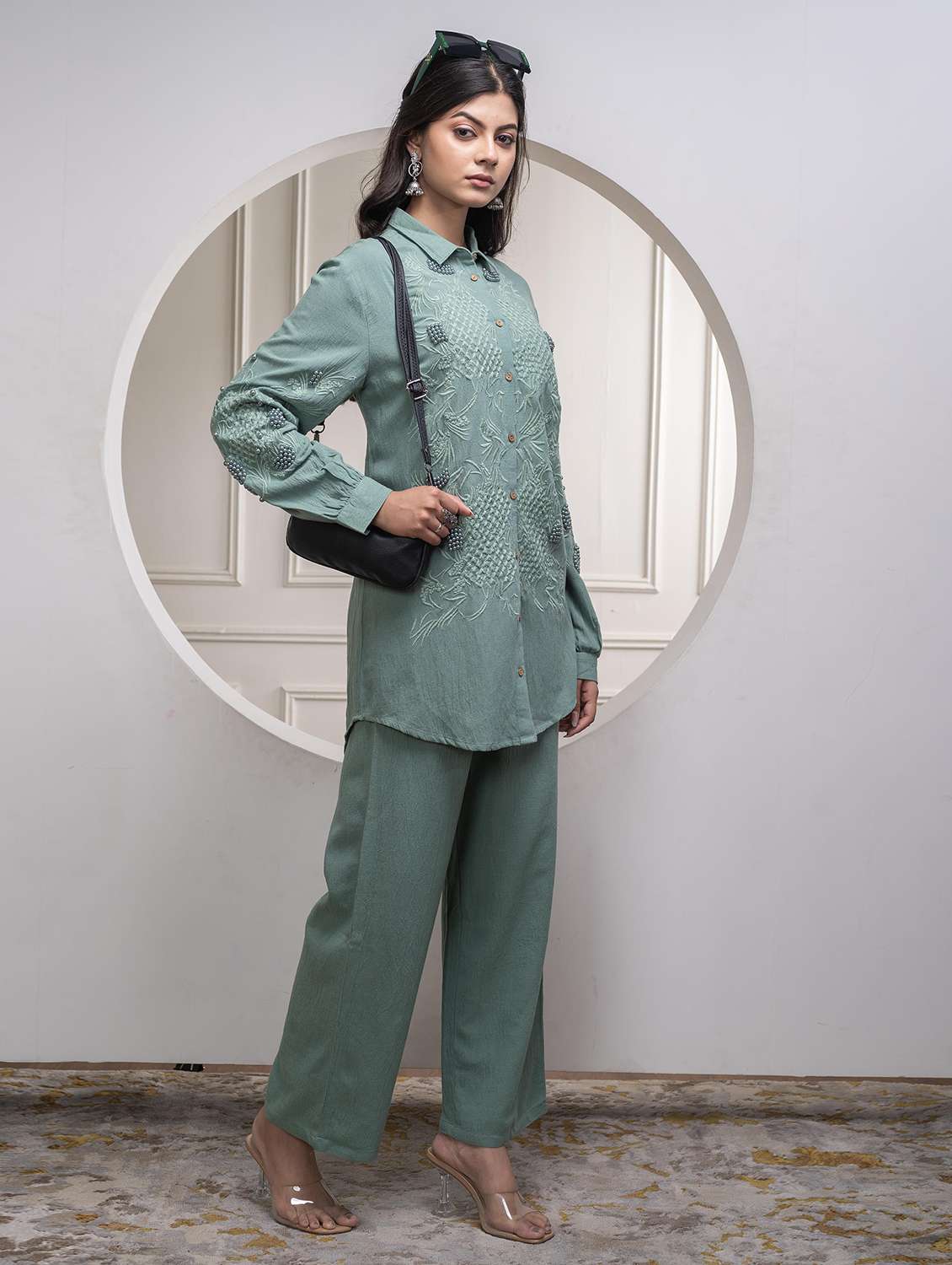 women green kurta pant set - 22316867 -  Standard Image - 2