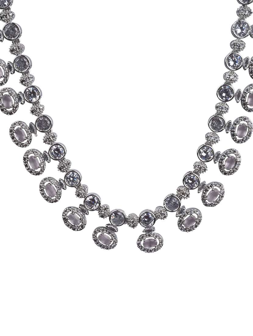 trendy white ad necklace set - 22316909 -  Standard Image - 2