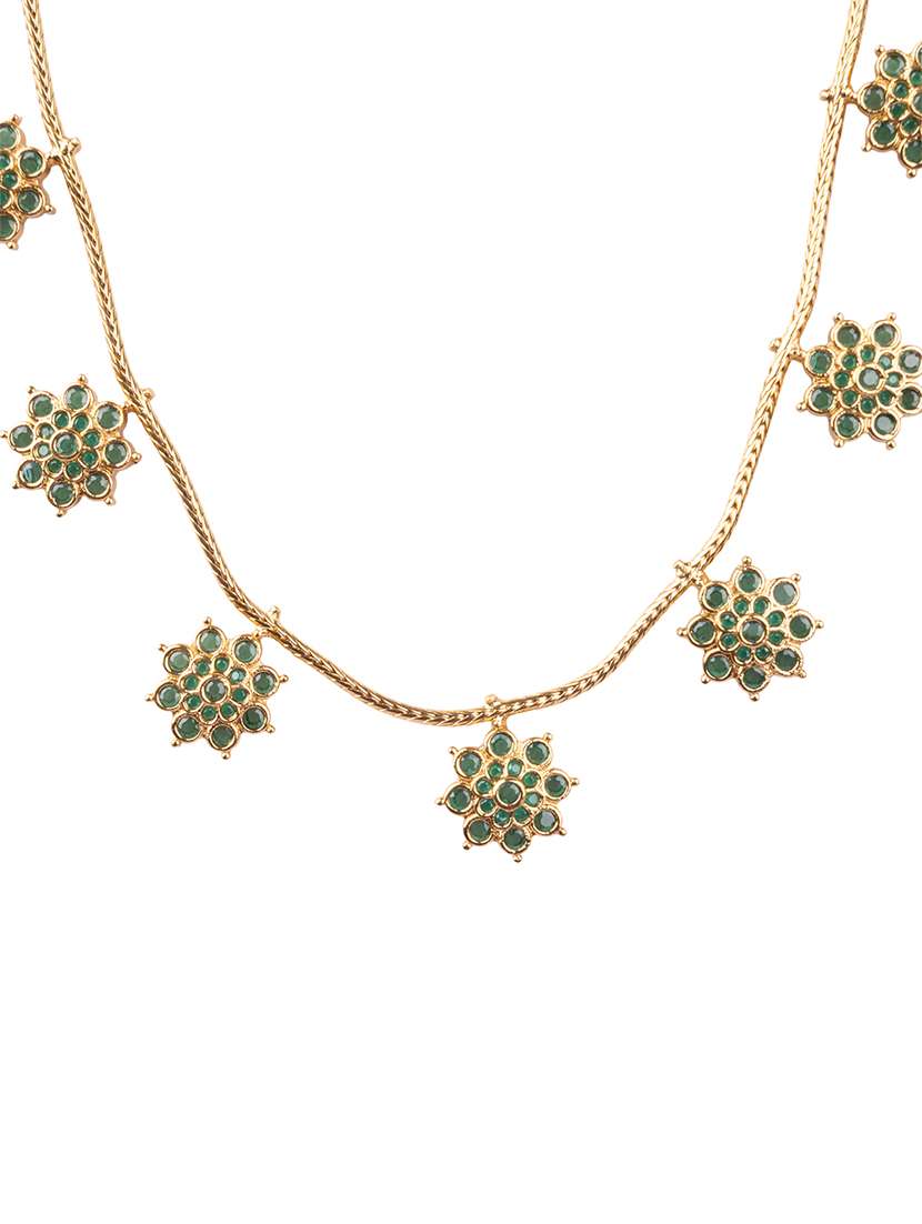 delicate green flower motif necklace set - 22316918 -  Standard Image - 2