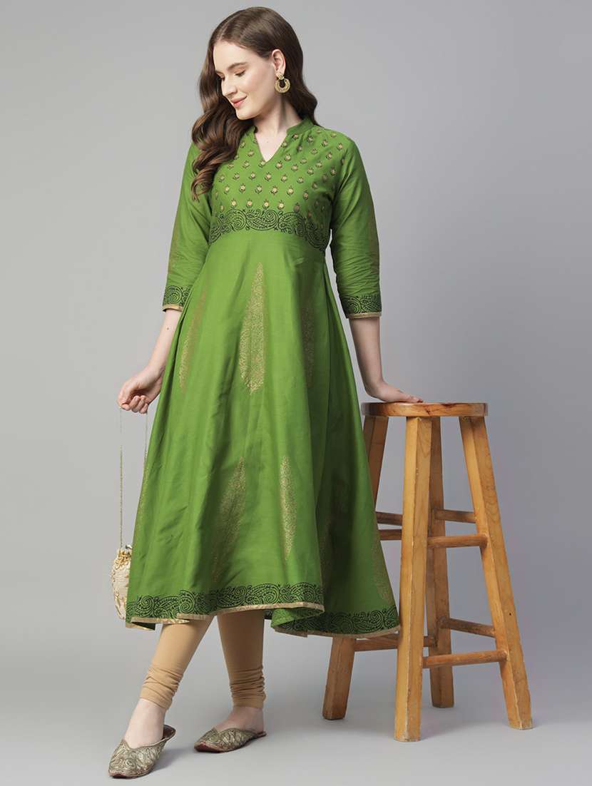 women printed three quarter sleeve anarkali kurta