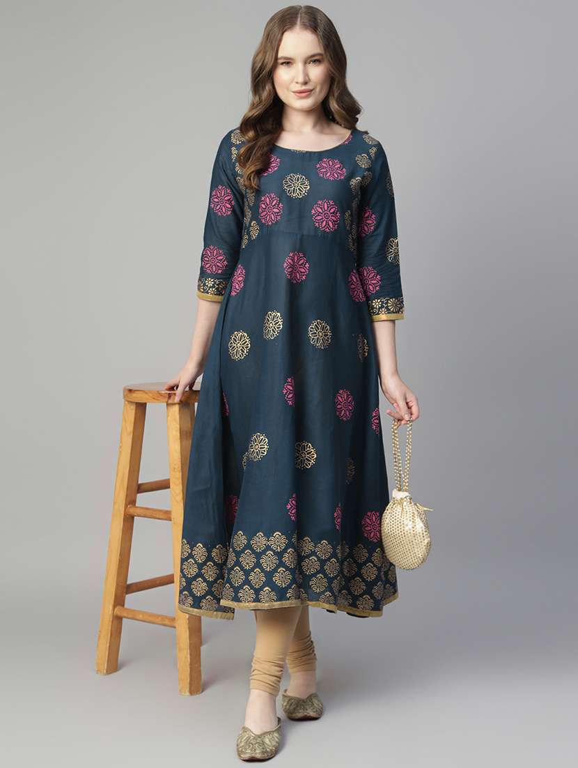 women printed three quarter sleeve anarkali kurta