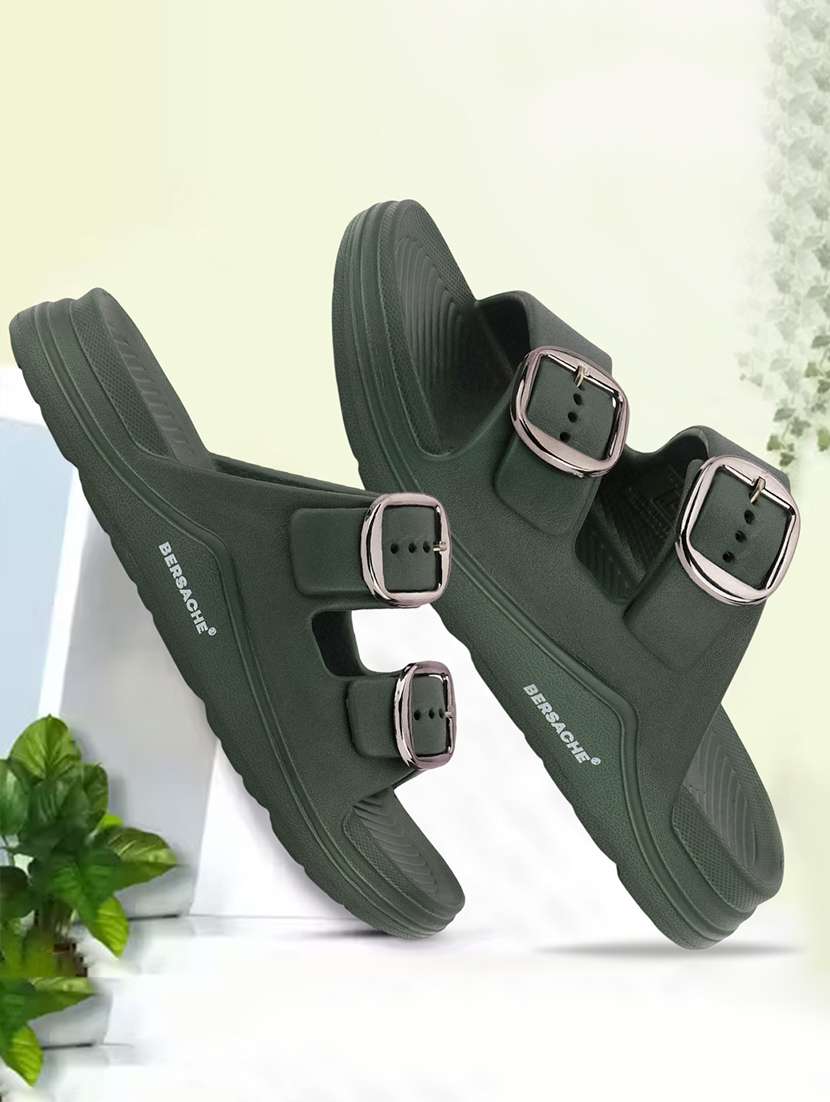 men solid slip on slider