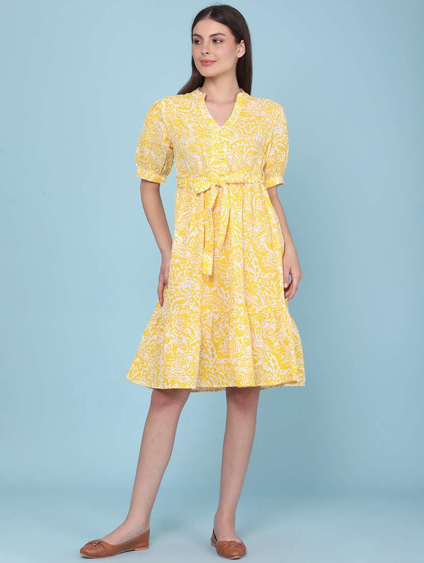 women printed short sleeves tiered dress - 22317336 -  Standard Image - 2