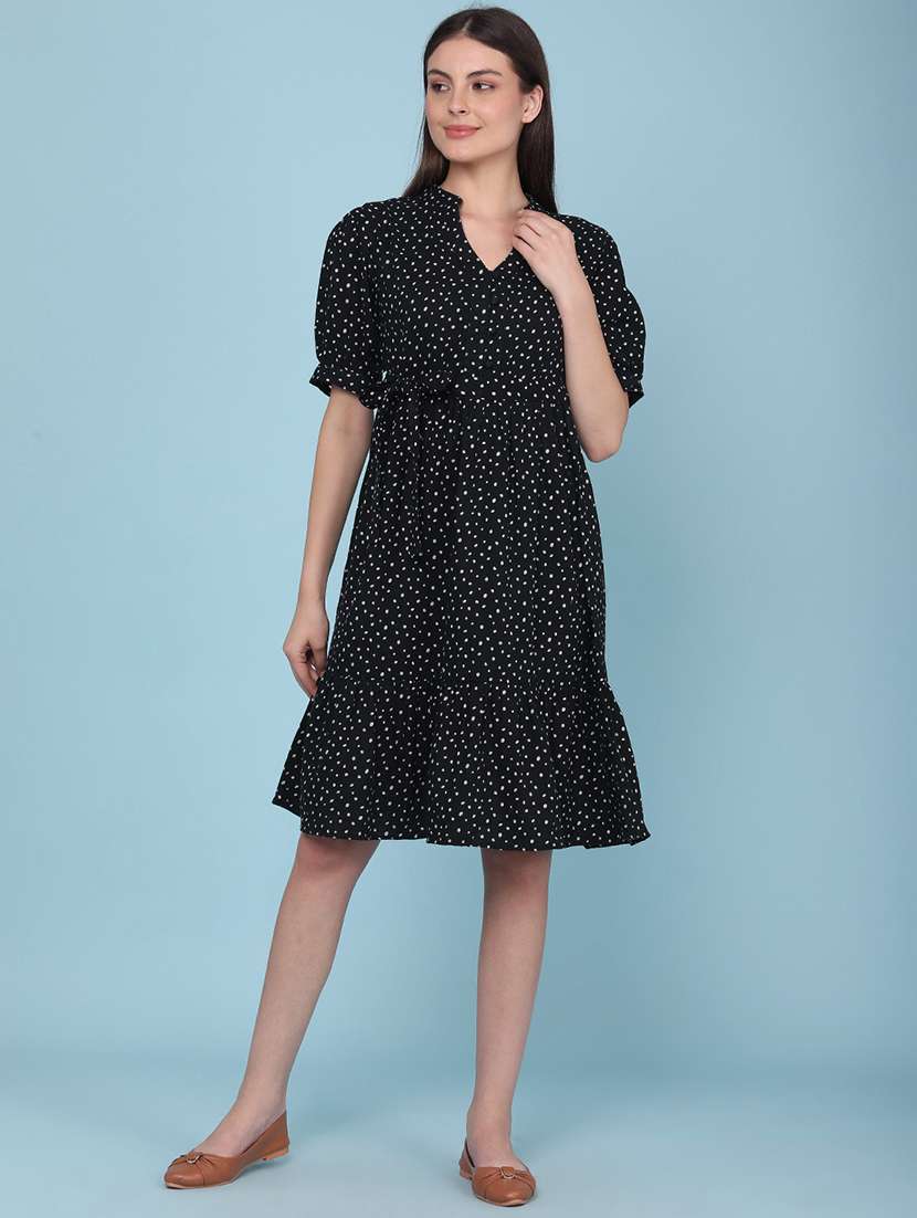 women printed short sleeves tiered dress - 22317337 -  Standard Image - 2