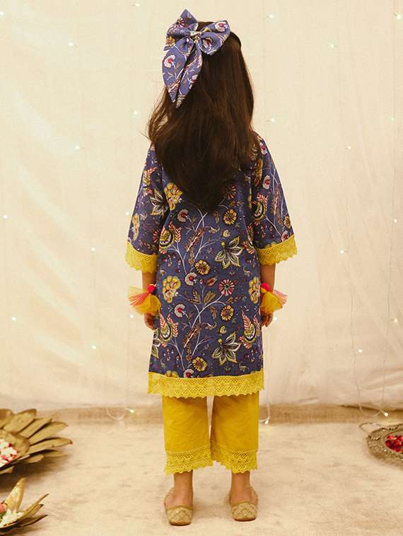 girls printed kurta and pant set - 22317576 -  Standard Image - 2