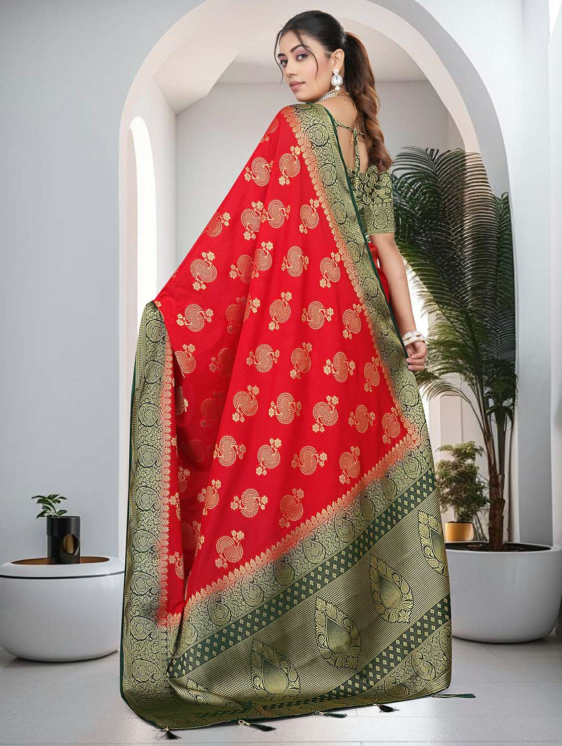 women self design bordered saree with blouse - 22317641 -  Standard Image - 2