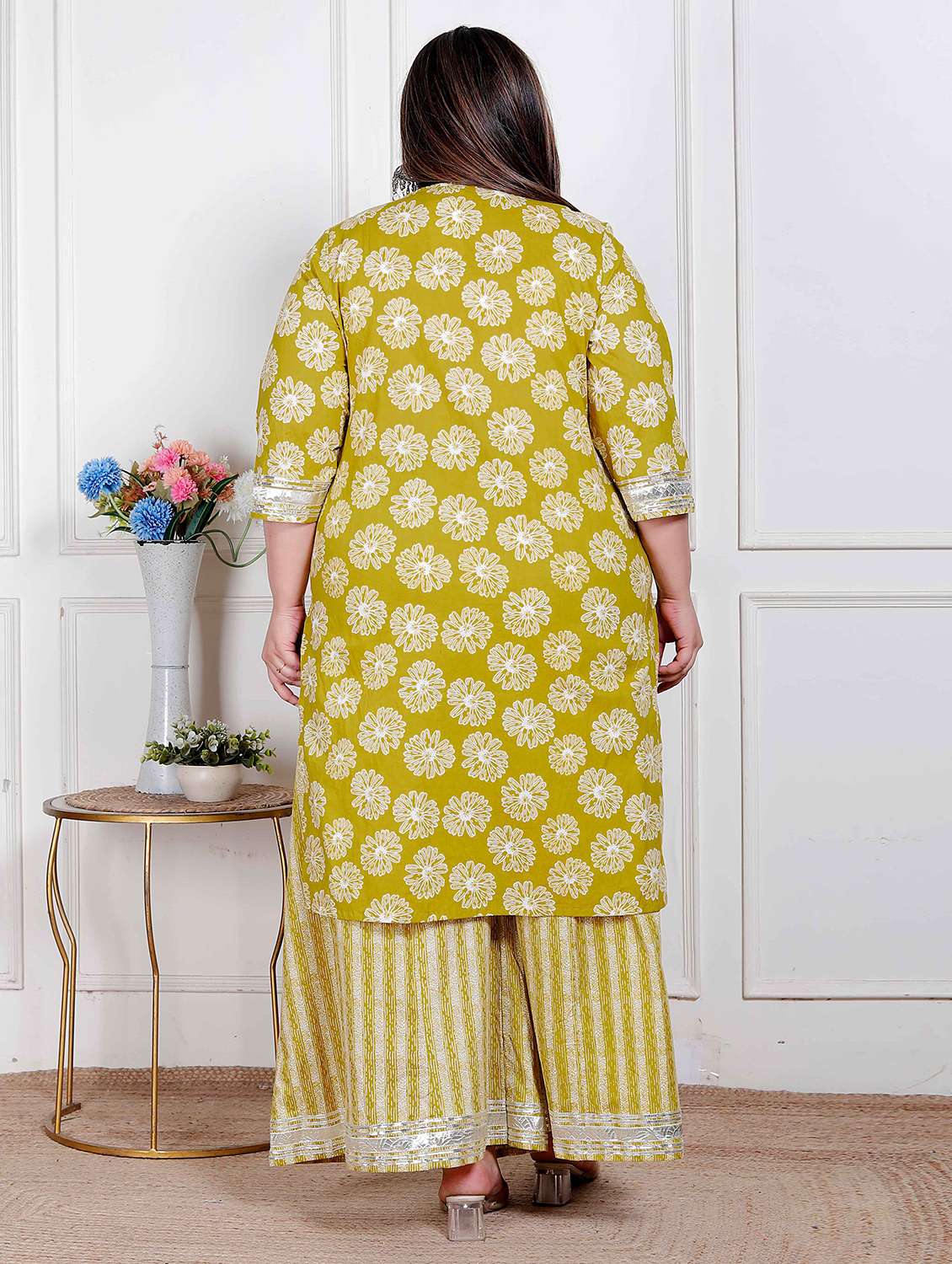 women plus size floral three quarter sleeve kurta palazzo set - 22317764 -  Standard Image - 2