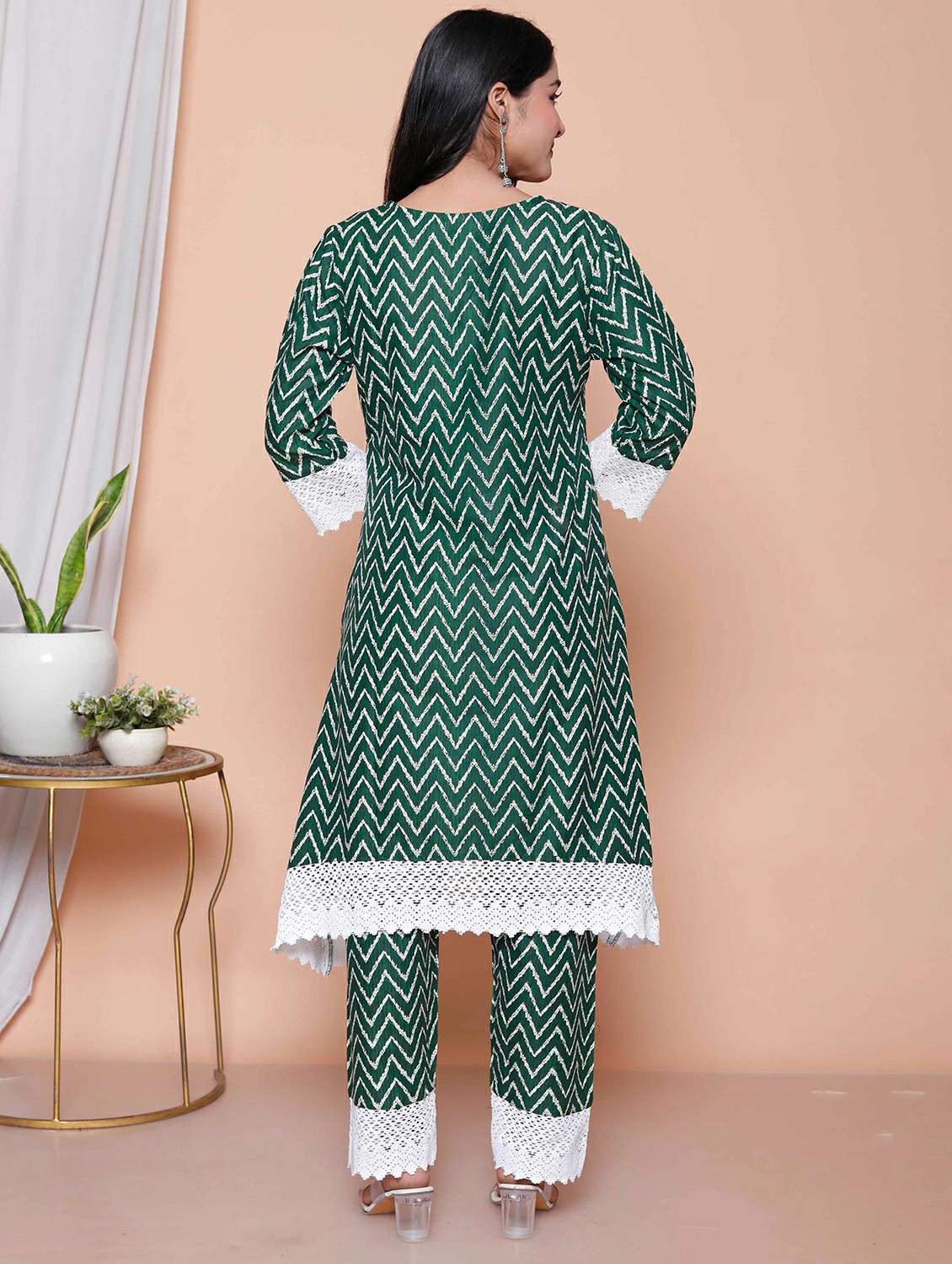 women chevron printed three quarter sleeve kurta pant set - 22317798 -  Standard Image - 2